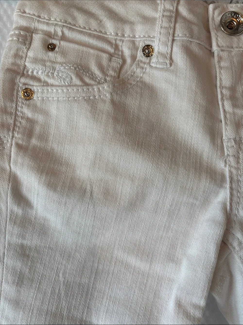 Girl’s Cream Denim Bermuda Shorts